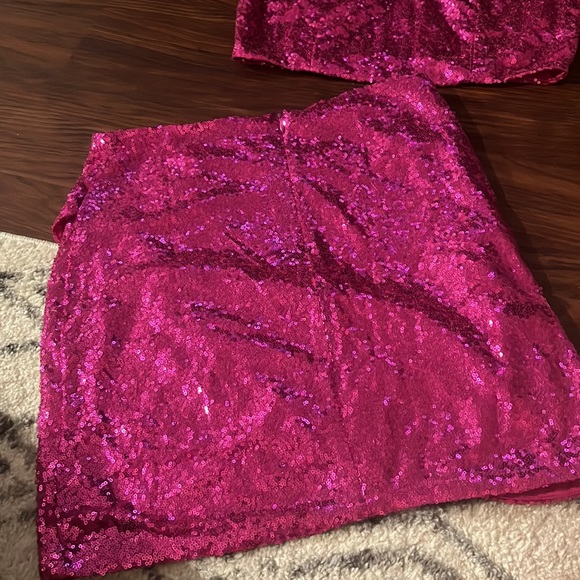 Skirt Set - Picture 4 of 5